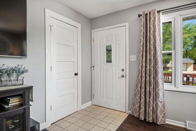 939 S Chase Dr, Crown Point, IN 46307 - photo 5