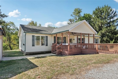 6748 Bye Rd, East Palestine, OH 44413 - photo 2