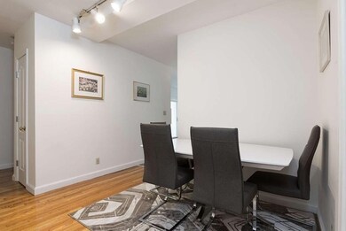 19 Wiget St unit 302, Boston, MA 02113 - photo 4