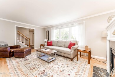 29 Green Meadows Ln, Albany, NY 12211 - photo 6