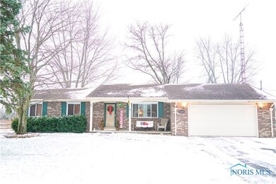 23104 W Winfield Dr, Genoa, OH 43430 - photo 2