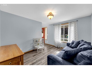 408 E Wilson St, Yacolt, WA 98675 - photo 4