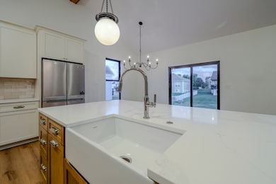 unlisted-address, Sycamore, IL 60178 - photo 6