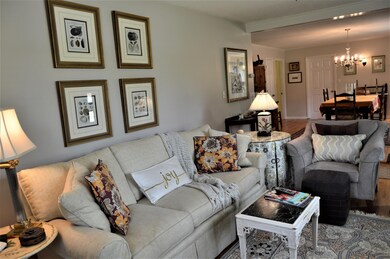 320 S Bennett St, Burgaw, NC 28425 - photo 4