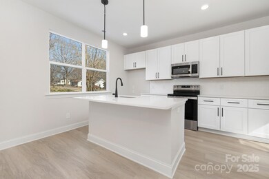 270 N Lackey St, Statesville, NC 28677 - photo 2