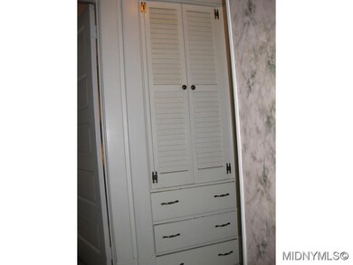 Built-in  linen storage