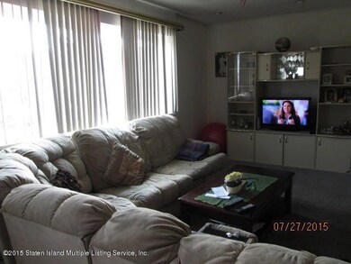 491 Willow Rd E unit 2, Staten Island, NY 10314 - photo 2