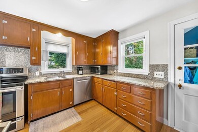 86 Washington Ave, Needham, MA 02492 - photo 5