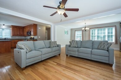 55 N Main St unit 1, Uxbridge, MA 01569 - photo 5