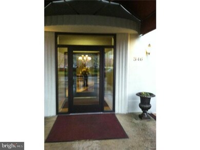 346 E Lancaster Ave unit 507, Wynnewood, PA 19096 - photo 2