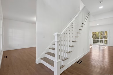 home similar to photos