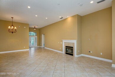 06 Dining - Living Room
