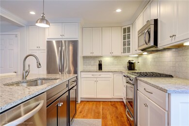 322 Varnum Dr, East Greenwich, RI 02818 - photo 4