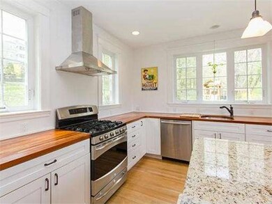 59 Hilburn St, Roslindale, MA 02131 - photo 2