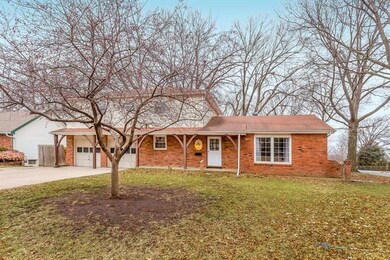 8942 Rene St, Lenexa, KS 66215 - photo 2