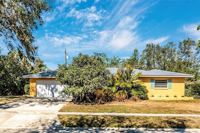 3039 Chase Cir, Sarasota, FL 34231 - photo 3