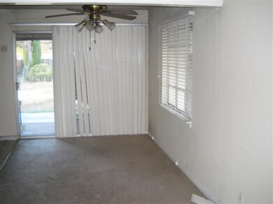 dining area w/slider to patio