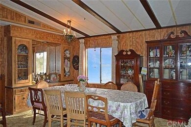 Dinning Room in Manufactured Home