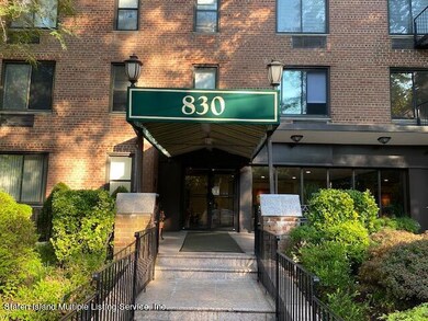 Highview Condominium unit 7H, Staten Island, NY 10301 - photo 2