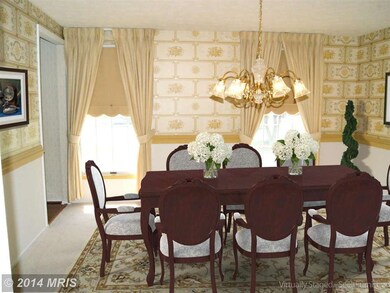 9906 Manet Rd, Burke, VA 22015 - photo 5