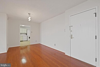 Westlake Towers unit 1402, Bethesda, MD 20817 - photo 6