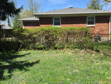 8218 Michael Ray Dr, Louisville, KY 40219 - photo 5