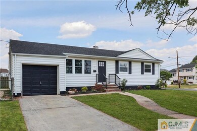 2 Wedgewood Dr, Carteret, NJ 07008 - photo 2