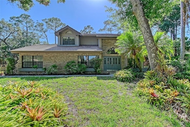 Mature landscaping in cul-de-sac setting