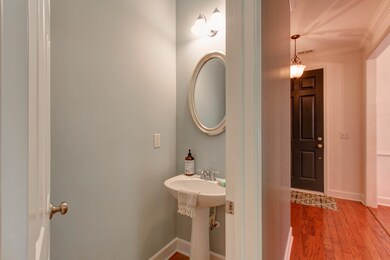 2453 Kings Gate (11)