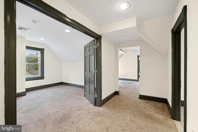 119 S Broad St unit 5, Kennett Square, PA 19348 - photo 7