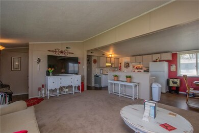 320 E Shaw St, Osceola, IA 50213 - photo 5