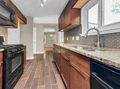 284 E Royal Forest Blvd, Columbus, OH 43214 - photo 2