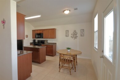 12122 Mabel Ln, Pinehurst, TX 77362 - photo 7