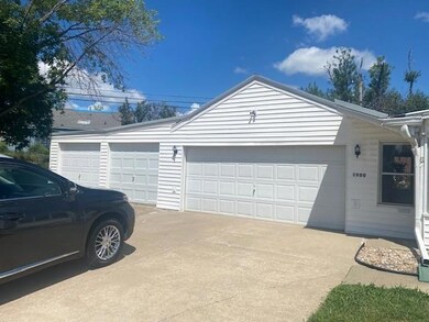 1900 8th Ave SW, Cedar Rapids, IA 52404 - photo 2