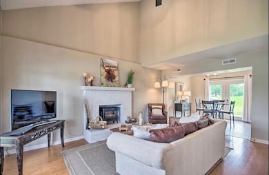 532 W Southampton Dr, Columbia, MO 65203 - photo 3