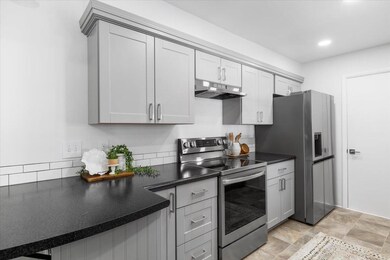 815 NW Elm St, Grants Pass, OR 97526 - photo 6