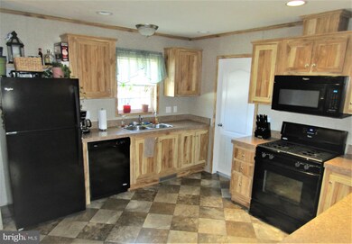 33 Patuxent Mobile Estate, Lothian, MD 20711 - photo 4