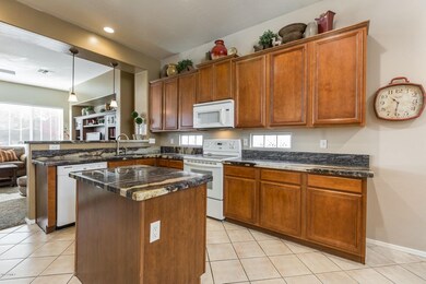 7) KITCHEN