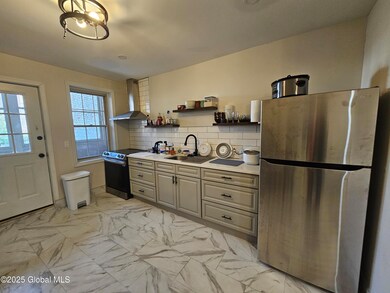 155 Chestnut St unit 2, Albany, NY 12210 - photo 2