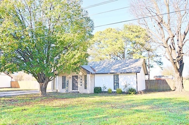 1300 Charles St, Trumann, AR 72472 - photo 3