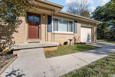 1007 Heard Ct SE, Huntsville, AL 35803 - photo 5