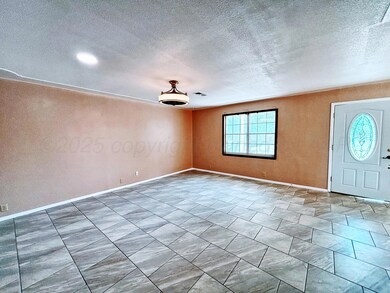 1510 Indiana living room 3