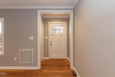 Enterance 02