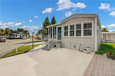 587 Nettles Blvd, Jensen Beach, FL 34957 - photo 2