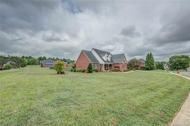 2633 Pamlico Dr, Shelby, NC 28152 - photo 4