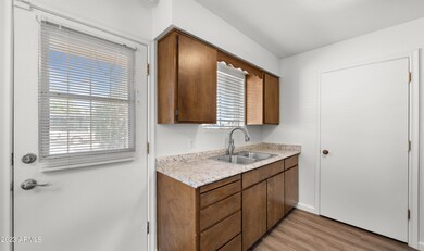 6438 E Butte St unit 1, Mesa, AZ 85205 - photo 7