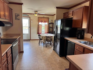 18 Breezewood Dr, Staunton, VA 24401 - photo 3