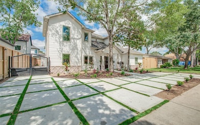 1432 W 43rd St, Houston, TX 77018 - photo 2