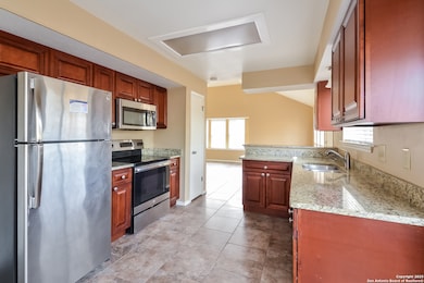 14919 Tropical Wind, San Antonio, TX 78233 - photo 6