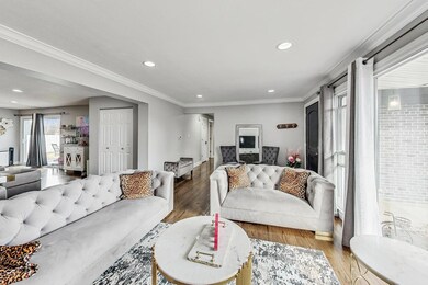 7316 Palma Ln, Morton Grove, IL 60053 - photo 5